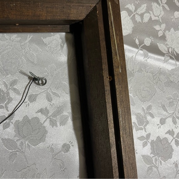 Antique Victorian Deep Walnut with gold trim Picture Frame - Picture 11 of 15